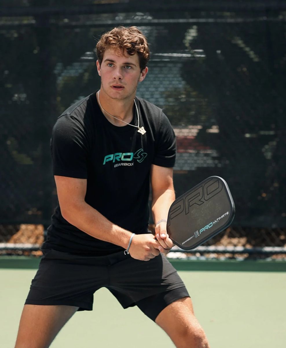 Vợt Pickleball cán dài và cán ngắn