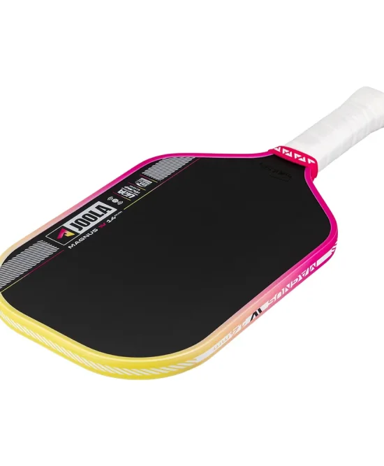 Magnus Pro IV Vietnam Colorway đặt nằm, cán hướng lên phải - Ảnh 4